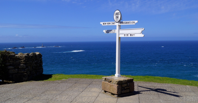 How far is it from Land’s End to John O’Groats?