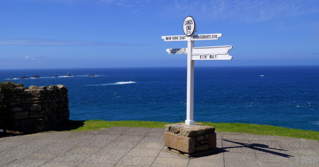 How far is it from Land's End to John O'Groats?